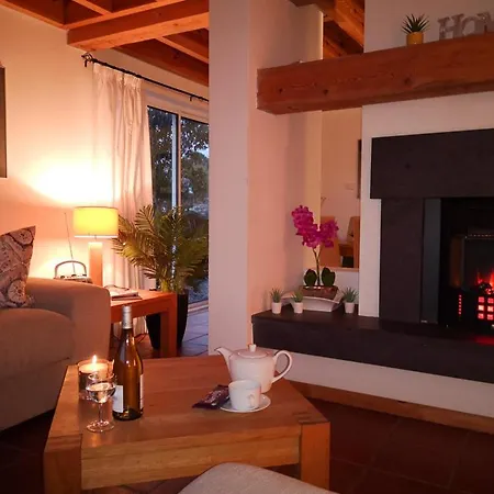 4 Bedroomed House In Close To The * Waterville