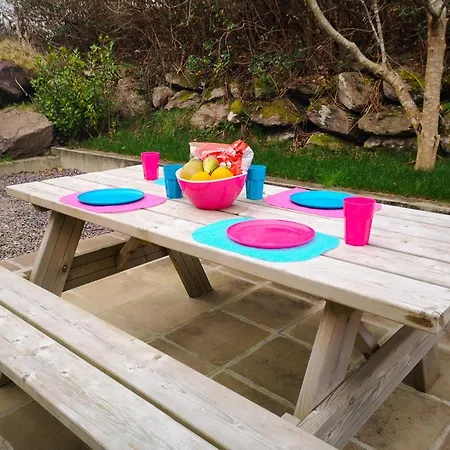 4 Bedroomed House In Close To The Holiday home *